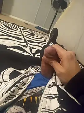 Snapshot of swallowsall6969 chatting on November 1, 2025, 4:19 am swallowsall6969 online show from November 1, 2025, 4:19 am