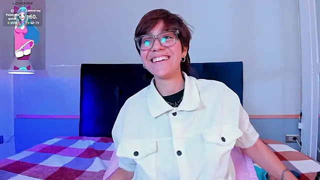 Tsuki Maru online show from March 10, 2026, 9:52 pm