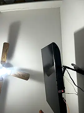 Snapshot of Luck__090 chatting on October 8, 2025, 4:36 am Luck  090 online show from October 8, 2025, 4:36 am