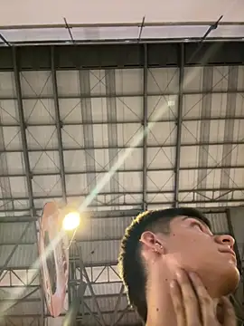 Snapshot of Luck__090 chatting on October 13, 2025, 1:29 am Luck  090 online show from October 13, 2025, 1:29 am