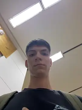 Snapshot of Luck__090 chatting on September 21, 2025, 2:28 am Luck  090 online show from September 21, 2025, 2:28 am