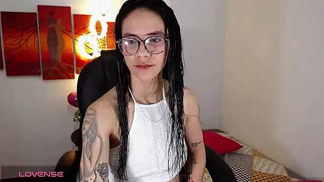 Ashley olivares online show from September 27, 2025, 4:57 pm