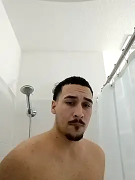 Jadriel23 online show from October 8, 2025, 6:52 pm