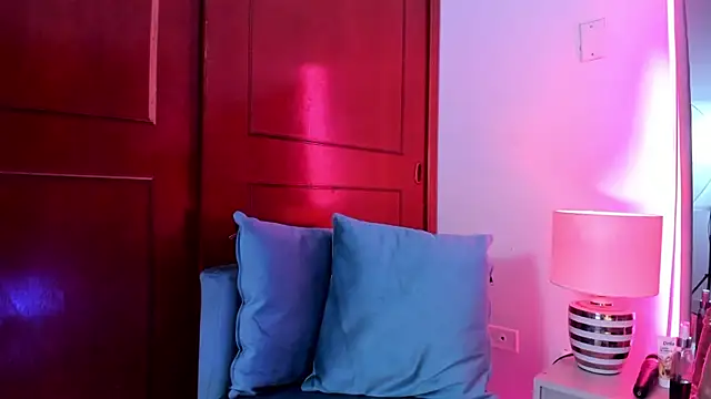 Snapshot of _valeria_saenz_ chatting on November 16, 2025, 3:22 am valeria saenz online show from November 16, 2025, 3:22 am