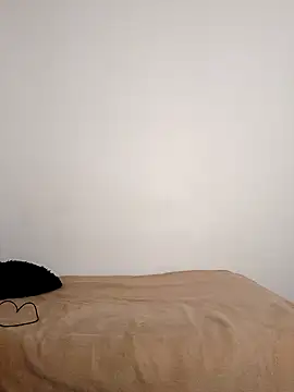 Gyminae online show from October 27, 2025, 8:26 am