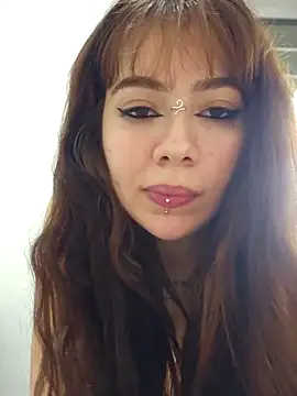 Snapshot of ingridequinti chatting on May 7, 2026, 3:33 am ingridequinti online show from May 7, 2026, 3:33 am