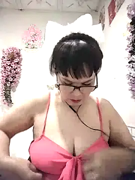 Snapshot of Ki_xxx chatting on April 21, 2026, 11:50 am Ki xxx online show from April 21, 2026, 11:50 am