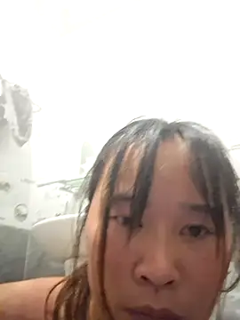 Snapshot of ALIENHR38 chatting on October 26, 2025, 9:42 am ALIENHR38 online show from October 26, 2025, 9:42 am