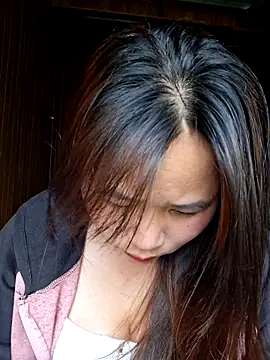 ALIENHR38 online show from April 1, 2026, 5:42 am