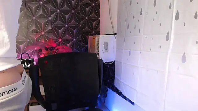 Snapshot of ursweet_jade chatting on October 8, 2025, 11:23 am ursweet jade online show from October 8, 2025, 11:23 am