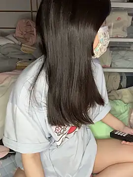 Snapshot of xx_Ojou_xx chatting on November 16, 2025, 5:28 pm xx Ojou xx online show from November 16, 2025, 5:28 pm