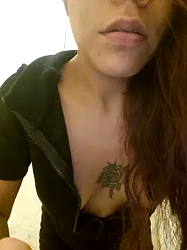 mamasitapetite online show from October 26, 2025, 12:55 am