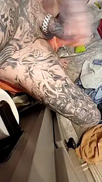 Snapshot of MRTATTWO chatting on September 23, 2025, 8:32 am MRTATTWO online show from September 23, 2025, 8:32 am