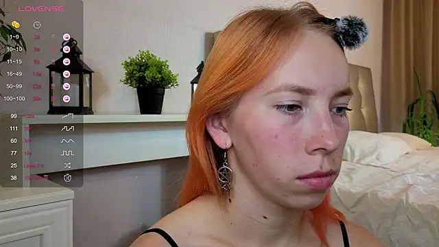 Snapshot of JuliannaWenger chatting on September 22, 2025, 4:35 pm JuliannaWenger online show from September 22, 2025, 4:35 pm