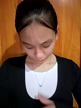 ChiecumBae online show from November 23, 2025, 1:32 pm