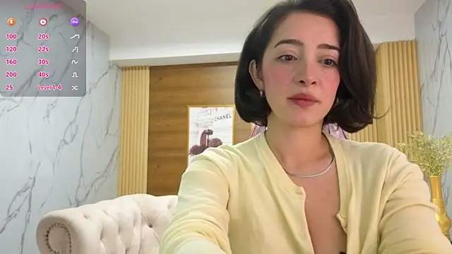 Snapshot of sara_lopez_s chatting on June 1, 2026, 2:17 pm sara lopez s online show from June 1, 2026, 2:17 pm