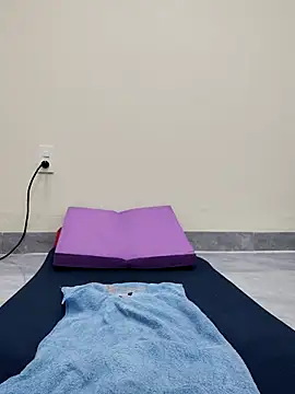 Snapshot of Lyly_suri07 chatting on November 24, 2025, 4:40 pm Lyly suri07 online show from November 24, 2025, 4:40 pm