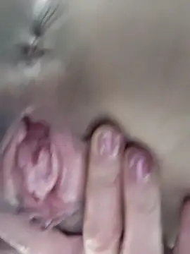 Snapshot of Lyly_suri07 chatting on December 2, 2025, 5:14 pm Lyly suri07 online show from December 2, 2025, 5:14 pm