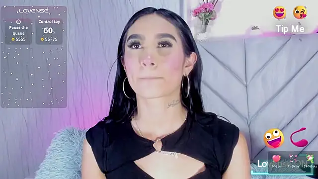 Nicolqueen  online show from December 14, 2025, 9:15 am