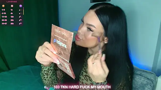 Snapshot of katerine_Monroe chatting on October 1, 2025, 6:07 am katerine Monroe online show from October 1, 2025, 6:07 am