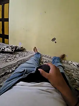 Snapshot of Gamecoc chatting on December 3, 2025, 7:08 am Gamecoc online show from December 3, 2025, 7:08 am