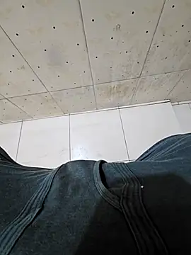 Snapshot of Gamecoc chatting on October 16, 2025, 7:22 pm Gamecoc online show from October 16, 2025, 7:22 pm