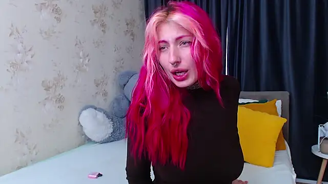 Nina Blum  online show from November 14, 2025, 6:28 am