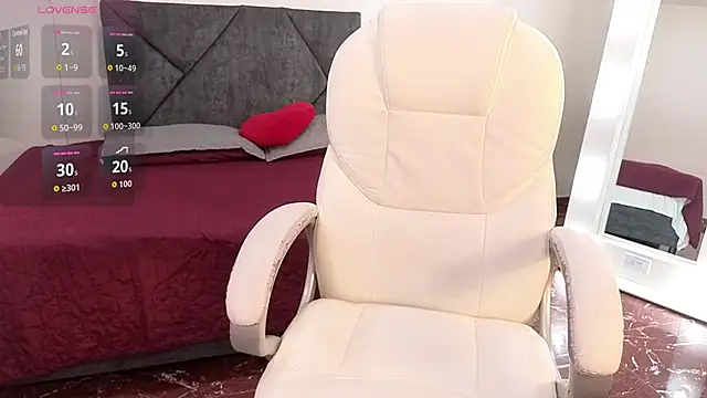 koraline 333 online show from March 31, 2026, 2:08 pm