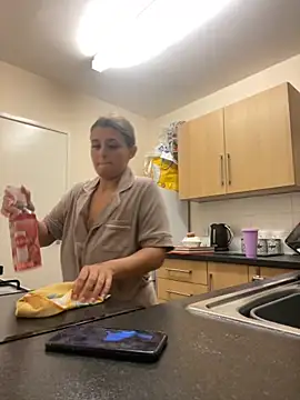 Snapshot of Goldiebaby chatting on September 24, 2025, 7:20 pm Goldiebaby online show from September 24, 2025, 7:20 pm