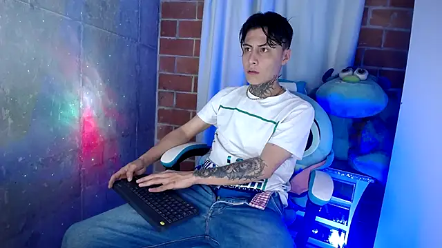 anaximandro hot online show from November 8, 2025, 6:06 am