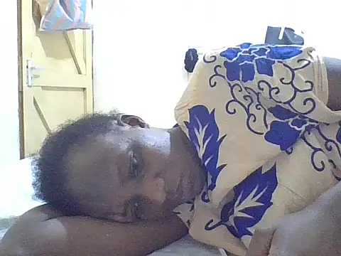 Snapshot of Lusty_Aliyah chatting on October 15, 2025, 6:38 pm Lusty Aliyah online show from October 15, 2025, 6:38 pm