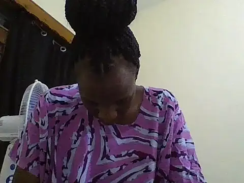 Snapshot of Lusty_Aliyah chatting on September 26, 2025, 2:29 am Lusty Aliyah online show from September 26, 2025, 2:29 am