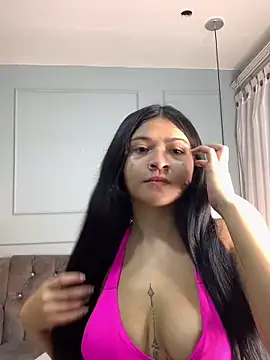 Snapshot of Valery_kitty18 chatting on December 4, 2025, 11:31 am Valery kitty18 online show from December 4, 2025, 11:31 am