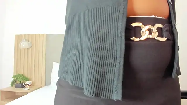 coral15  online show from November 21, 2025, 2:10 am