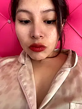 Snapshot of BrendaAr chatting on November 28, 2025, 12:49 pm BrendaAr online show from November 28, 2025, 12:49 pm