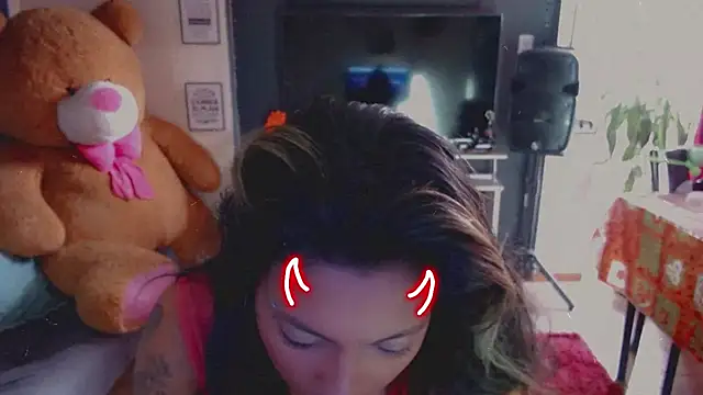 Snapshot of ScarletSizzling chatting on October 30, 2025, 1:53 pm ScarletSizzling online show from October 30, 2025, 1:53 pm