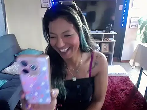 Snapshot of ScarletSizzling chatting on September 25, 2025, 1:06 pm ScarletSizzling online show from September 25, 2025, 1:06 pm