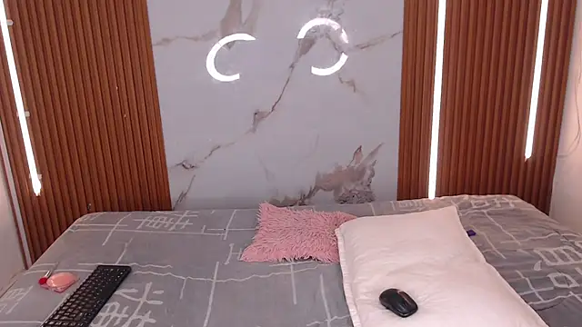 Snapshot of brithanny_03 chatting on December 14, 2025, 8:14 pm brithanny 03 online show from December 14, 2025, 8:14 pm