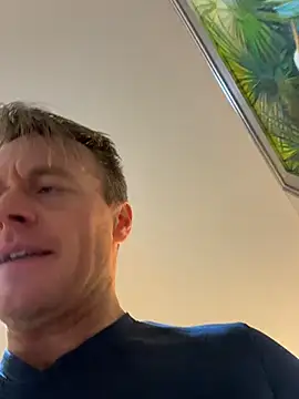 Snapshot of DILFiGuess11 chatting on February 10, 2026, 4:55 am DILFiGuess11 online show from February 10, 2026, 4:55 am