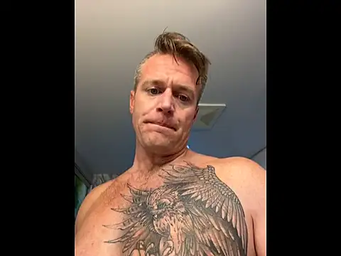 Snapshot of DILFiGuess11 chatting on June 12, 2026, 10:46 am DILFiGuess11 online show from June 12, 2026, 10:46 am