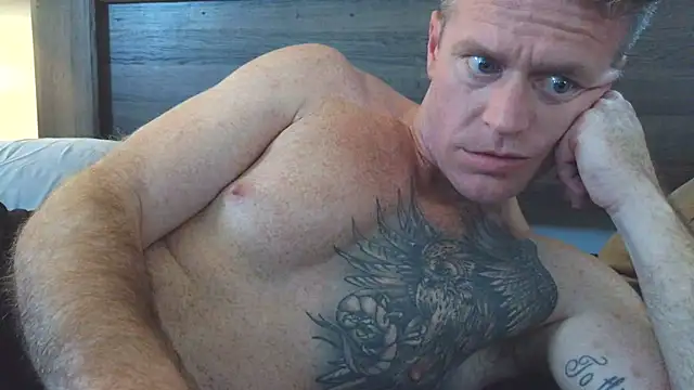 Snapshot of DILFiGuess11 chatting on July 1, 2026, 5:13 pm DILFiGuess11 online show from July 1, 2026, 5:13 pm