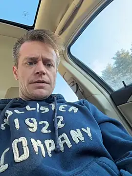 Snapshot of DILFiGuess11 chatting on February 13, 2026, 1:44 pm DILFiGuess11 online show from February 13, 2026, 1:44 pm