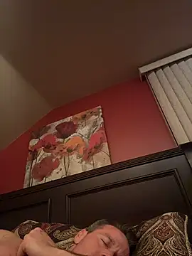 Snapshot of DILFiGuess11 chatting on February 2, 2026, 8:24 am DILFiGuess11 online show from February 2, 2026, 8:24 am