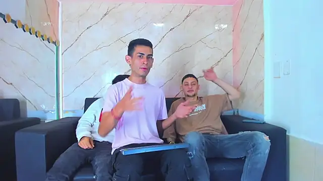 Golldens Dreamss online show from November 28, 2025, 11:54 am