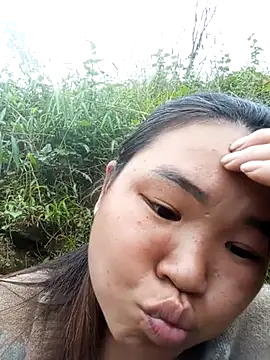 may-squirl online show from October 24, 2025, 1:37 am