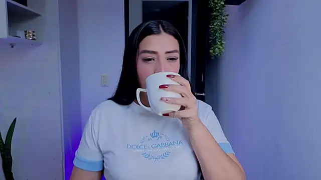 Kayleemorales online show from May 12, 2026, 11:38 am
