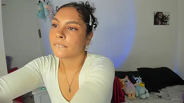 ViolettaMiller  online show from April 8, 2026, 1:12 pm