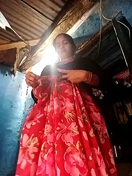 Jooli xx online show from April 9, 2026, 4:25 am