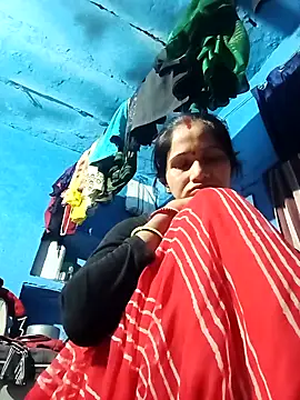 Jooli xx online show from February 6, 2026, 2:57 pm