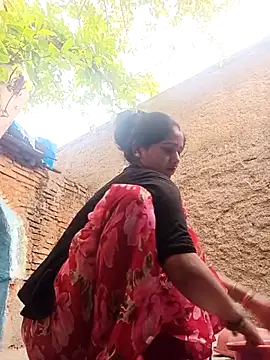 Jooli xx online show from April 11, 2026, 1:02 am